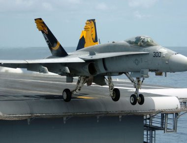 Το Ναυτικό των ΗΠΑ ενέκρινε την αναβάθμιση των F/A-18E και F/A-18F Super Hornets σε «Block III» (βίντεο)